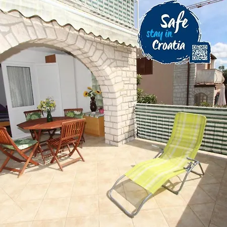 Apartments Monpeloso Rovinj Exterior photo